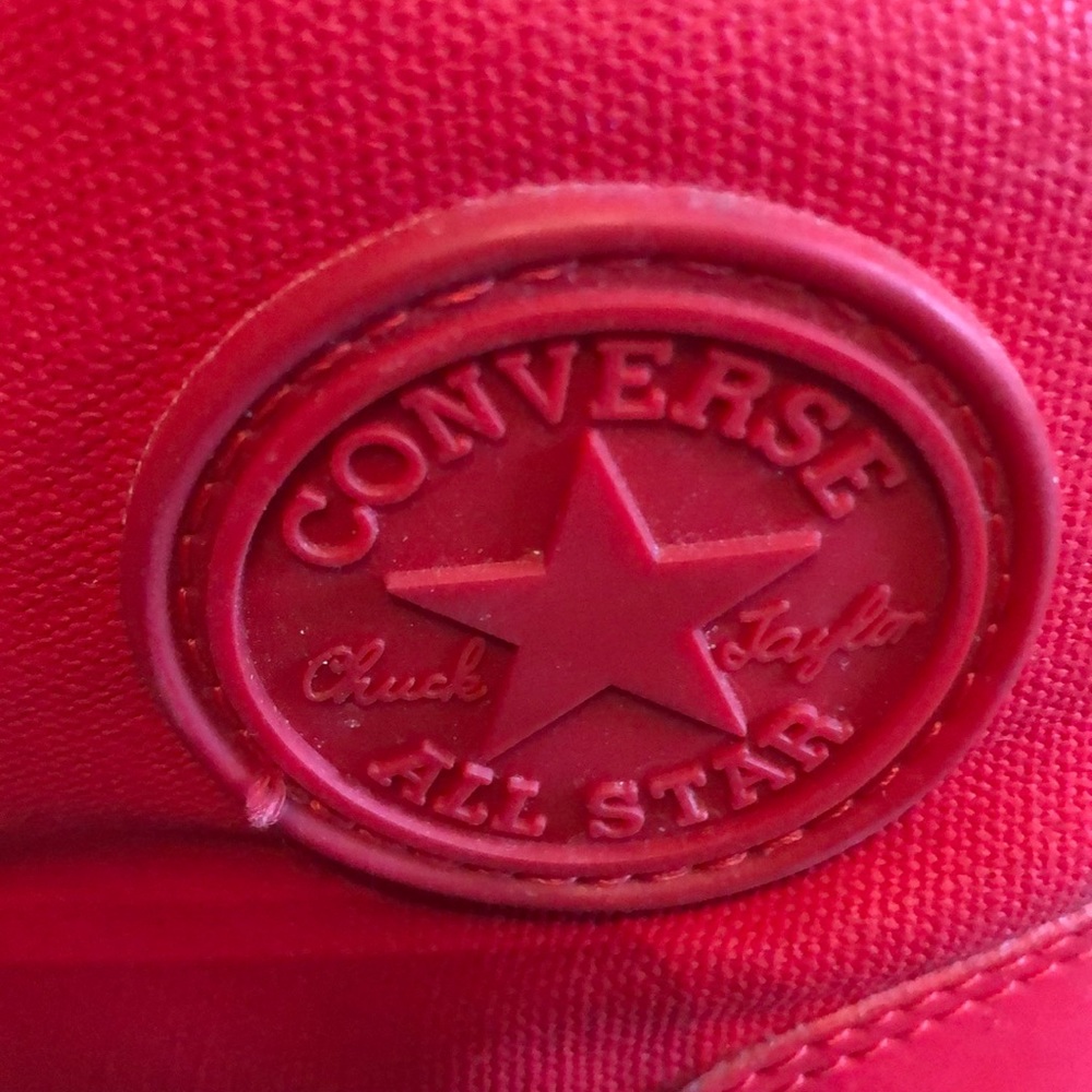 Red converse